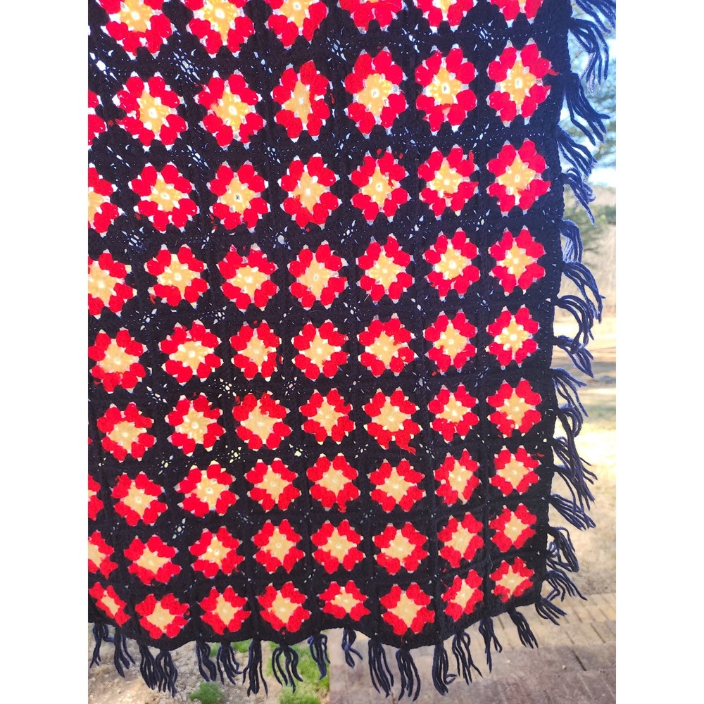 Vintage Handmade Crochet Granny Square Afghan Throw Blanket Fringe Black Red 70s